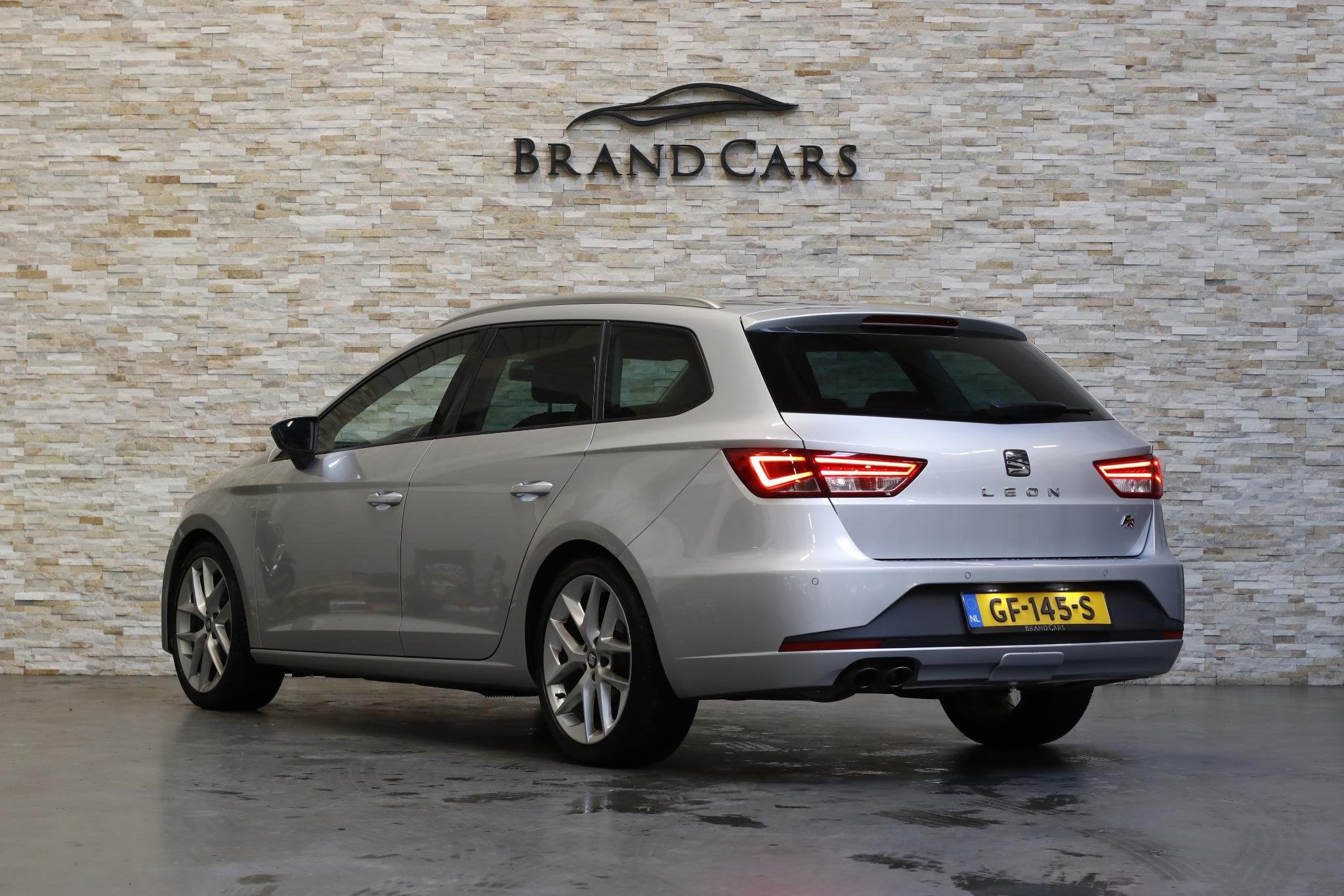 SEAT Leon ST 1.4 TSI ACT FR Dynamic | LED | PDC | NAVI | ORI, Stof, Gebruikt, 4 cilinders, 150 pk