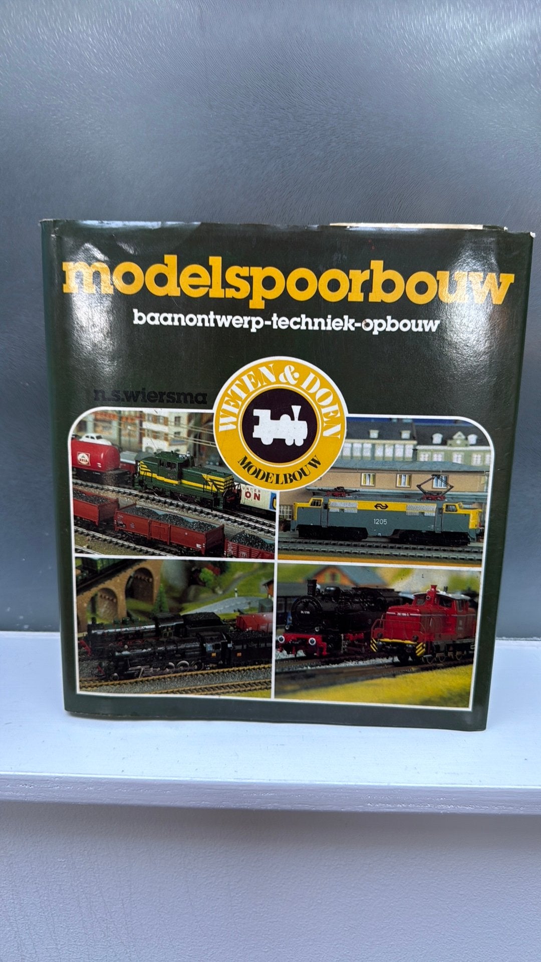 Modelspoorbouw boek Wiersma, Ophalen of Verzenden, Zo goed als nieuw, Trein, Boek of Tijdschrift