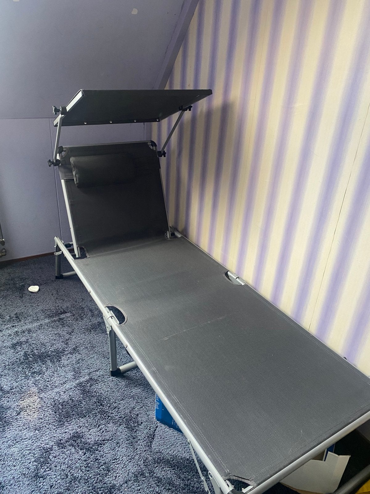 Ligbed met hoofd dakje, Ophalen, Zo goed als nieuw, Aluminium