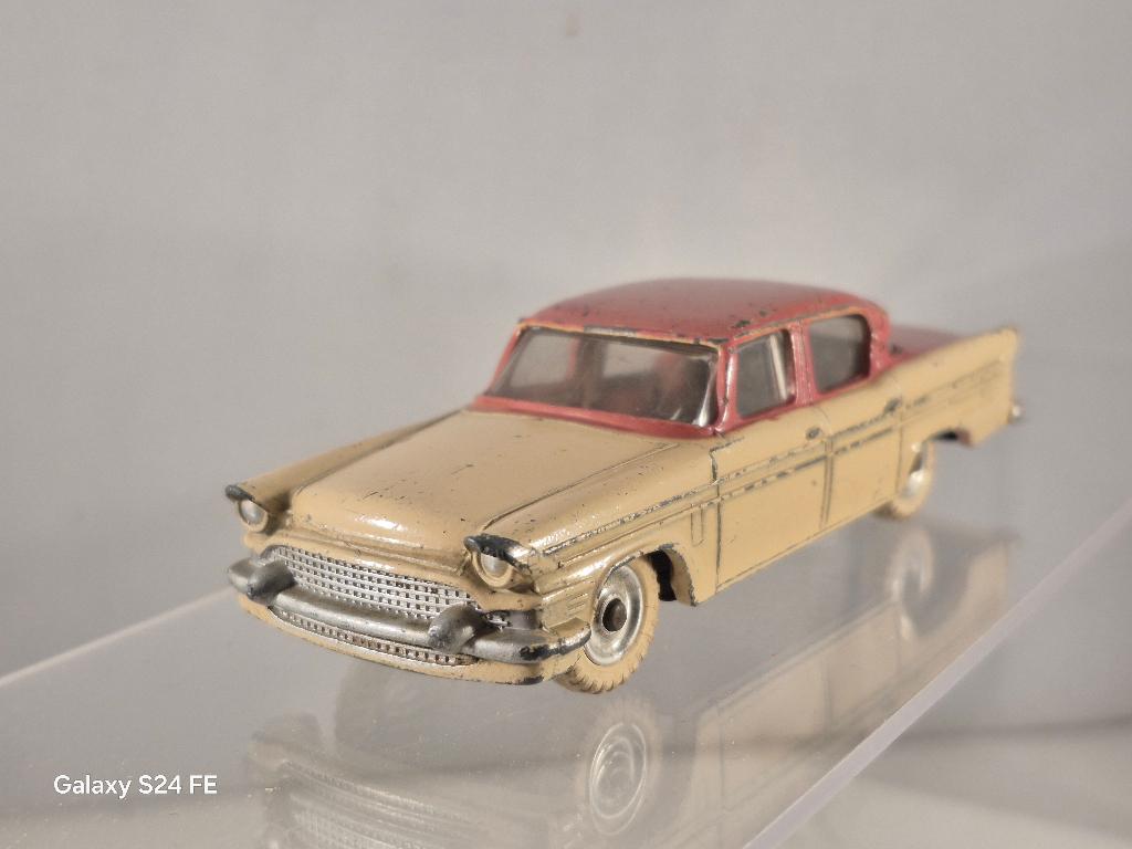 Packard Clipper creme/rood 180, Ophalen of Verzenden, Gebruikt, Auto, Dinky Toys