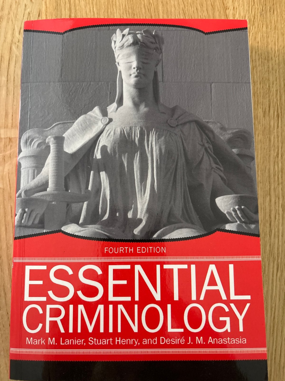 Essential Criminology - 4th Edition, Ophalen of Verzenden, Gamma, Zo goed als nieuw, WO