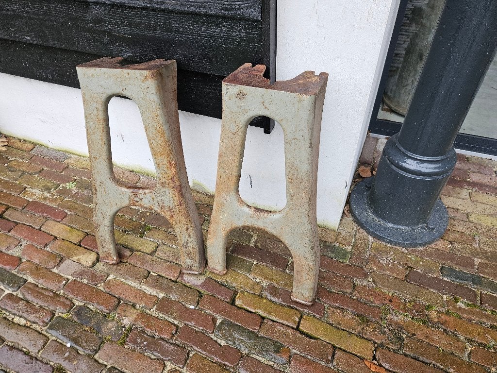 Industriële gietijzeren machine poten Hoog ca 62 cm, Ophalen