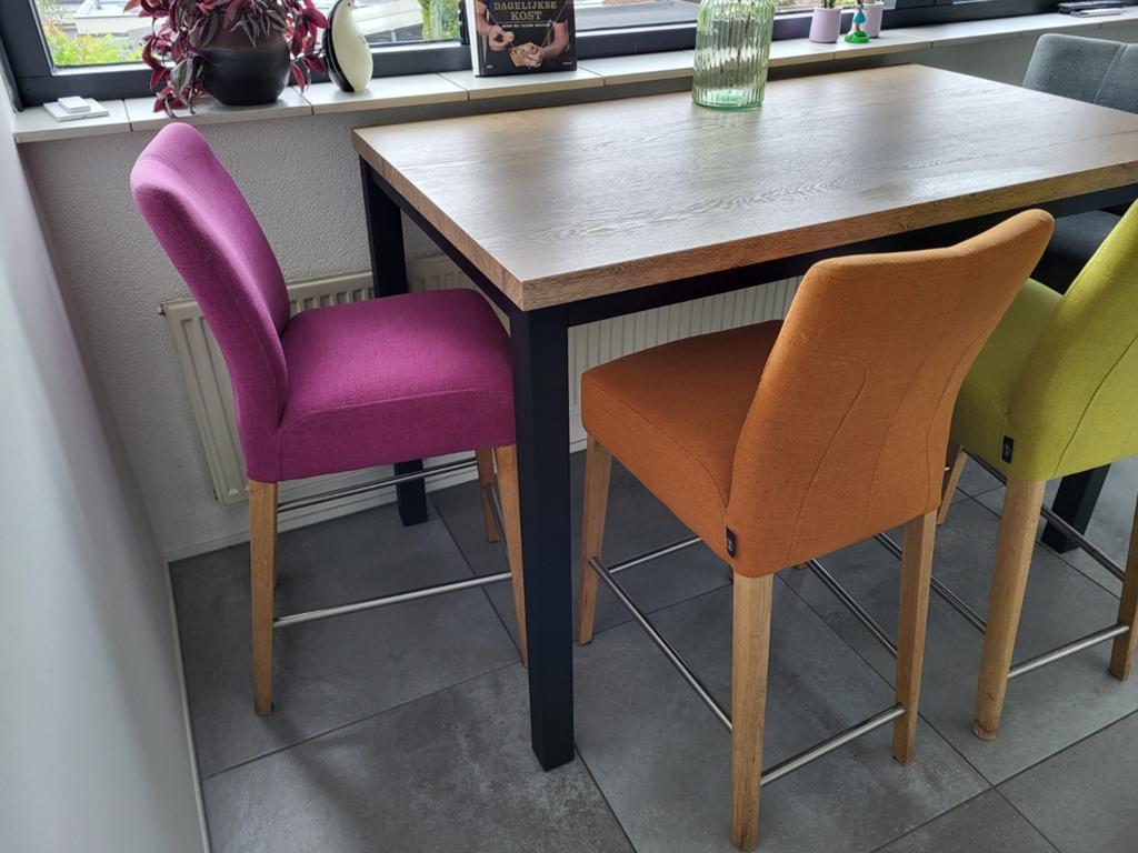 4 Henders & Hazel barstoelen, zithoogte 65 cm, 4 krukken, Ophalen, Gebruikt, 60 tot 90 cm