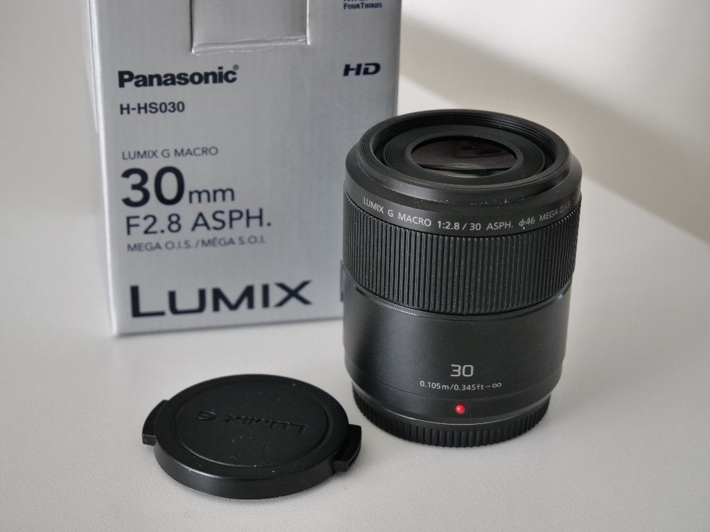 Panasonic 30 / 30mm 2.8 macro Mega OIS MFT, nieuwstaat ovp, Ophalen of Verzenden, Zo goed als nieuw, Macrolens