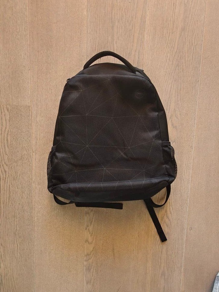 Dell laptop rugzak - Zwart met geometrisch patroon, Ophalen, Gebruikt, 25 tot 40 cm, Overige merken