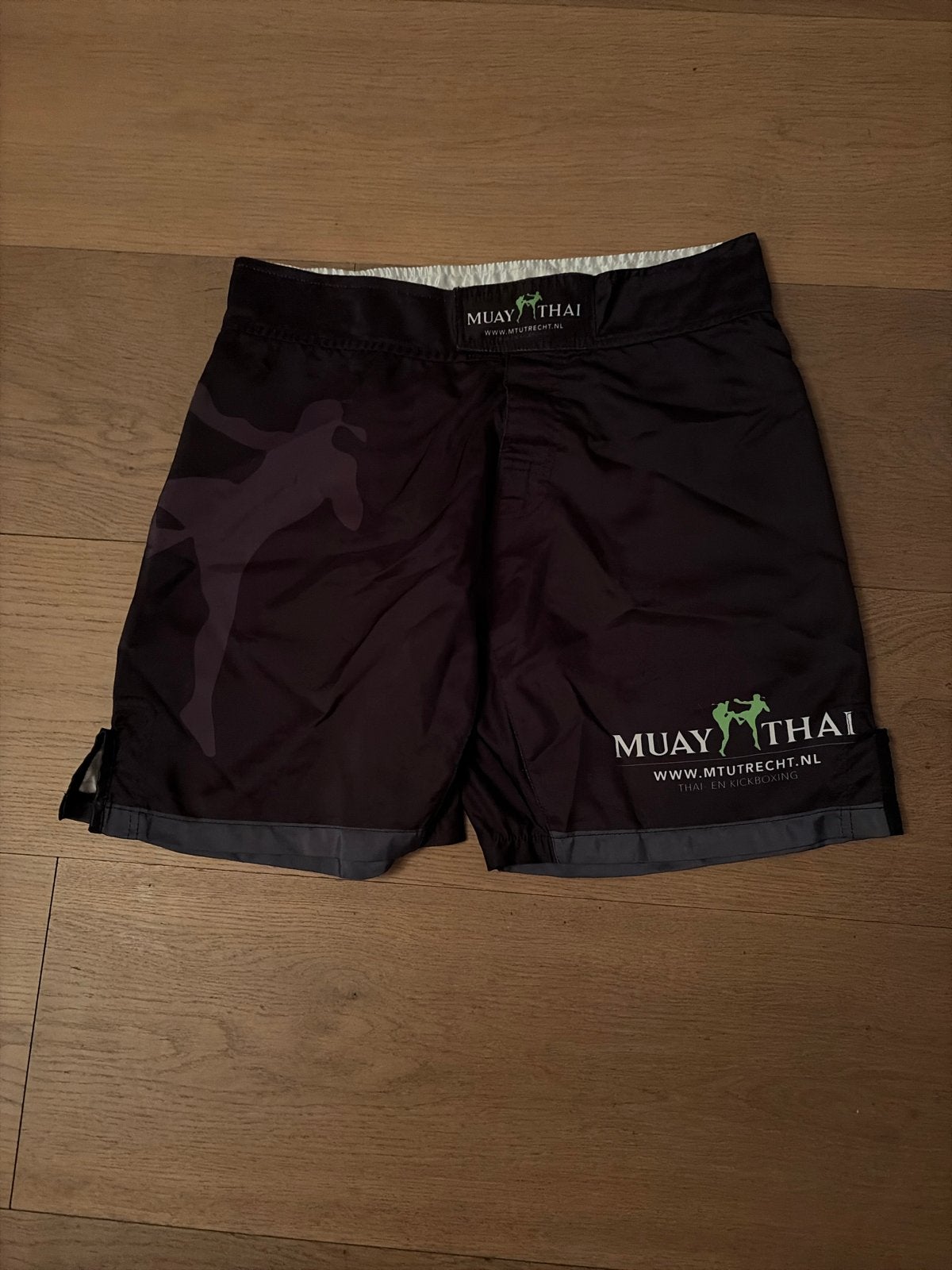 Muay Thai Utrecht broek - Maat M - Zo goed als nieuw, Overige, Zo goed als nieuw, Vechtsportkleding, Maat M