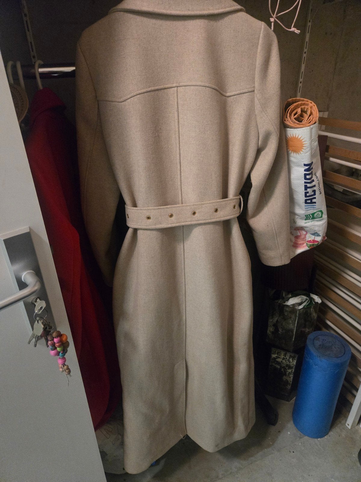 Nikkie lange jas maat 38, Kleding | Dames, Maat 38/40 (M), Beige, Ophalen of Verzenden, Zo goed als nieuw