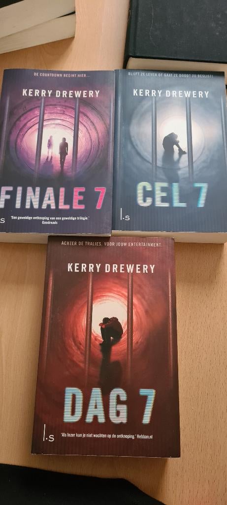 Cel 7 serie - Kerry Drewery, Ophalen of Verzenden, Gelezen