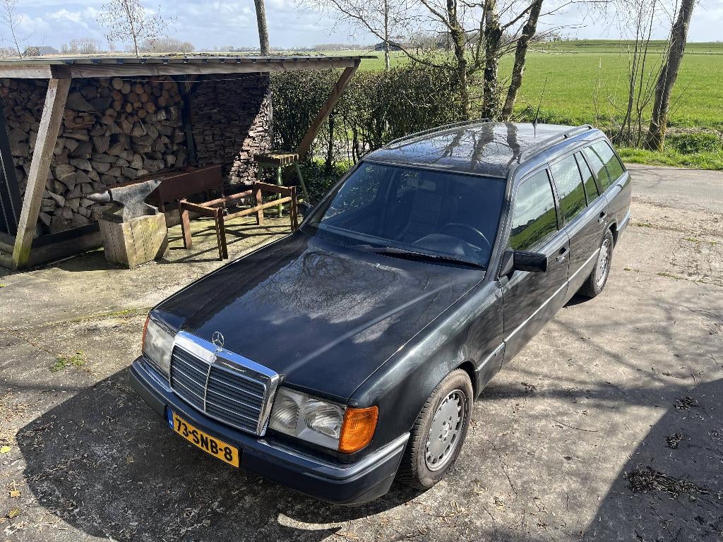 Mercedes-Benz 300TE 1991, Automaat, 188 pk, Zwart, Stationwagon