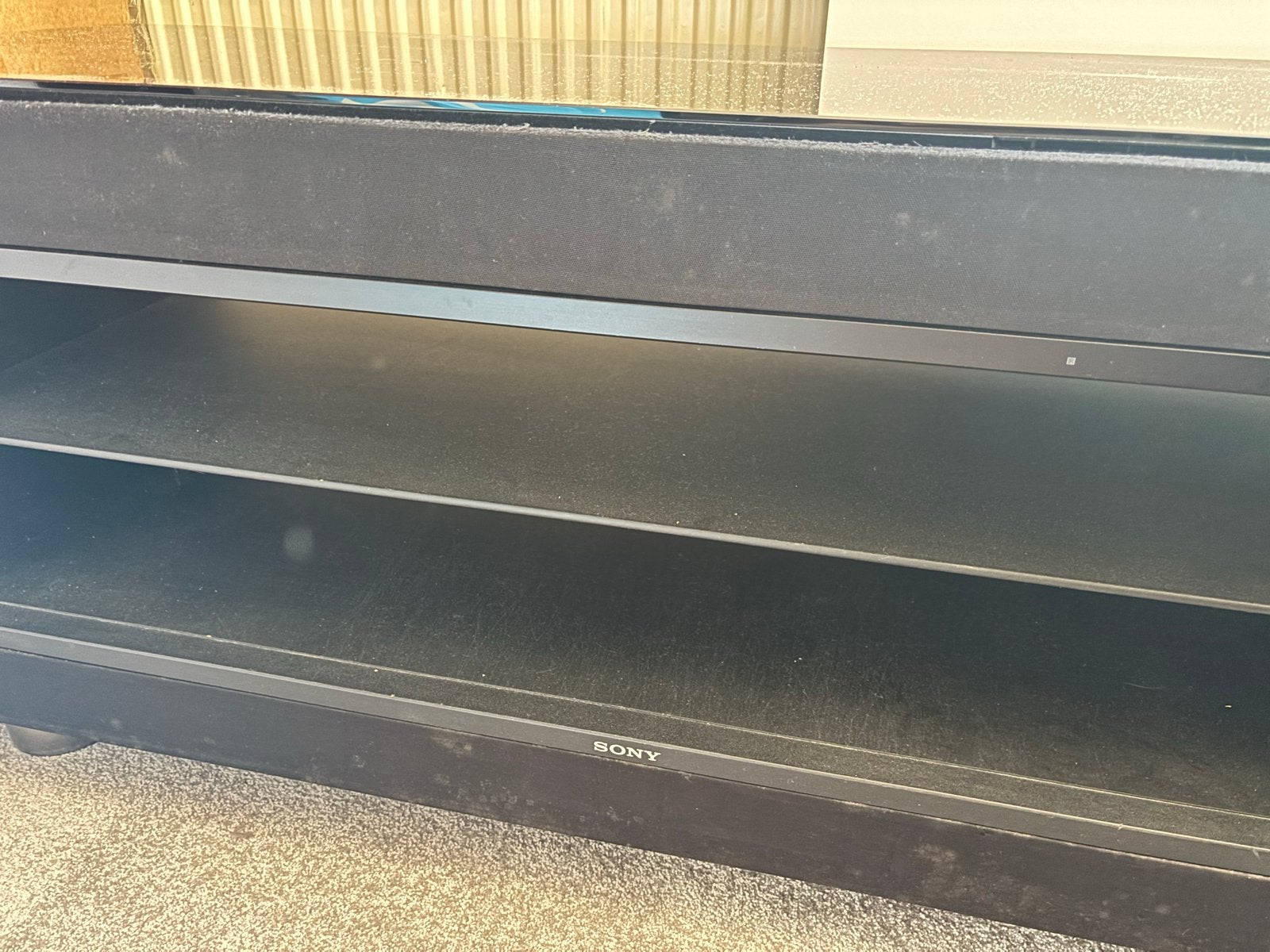 Sony TV meubel met ingebouwde boxen en spiegel glasplaat, Gebruikt, 100 tot 150 cm, Ophalen of Verzenden, Glas