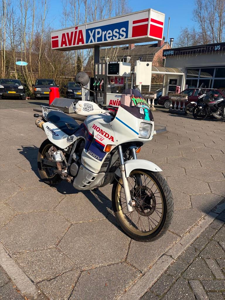 Honda All-Road XL 600 V Transalp * Voor de hobbyist, Motoren, Rijksstraatweg 248
3634AN  Loenersloot, NL, 583 cc, Bedrijf, Meer dan 35 kW