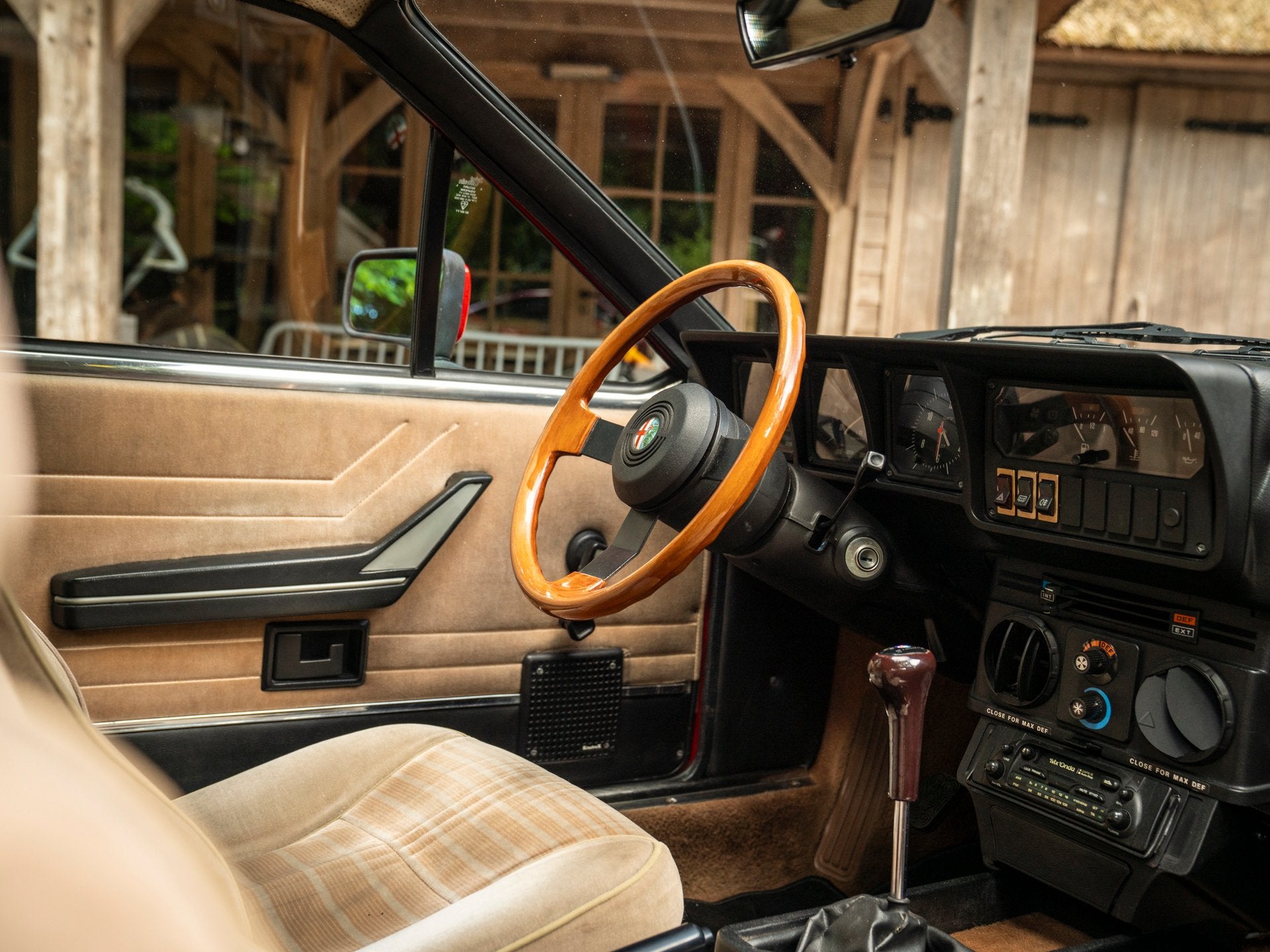 Alfa Romeo GTV 2.5 V6 (bj 1981), foto 10