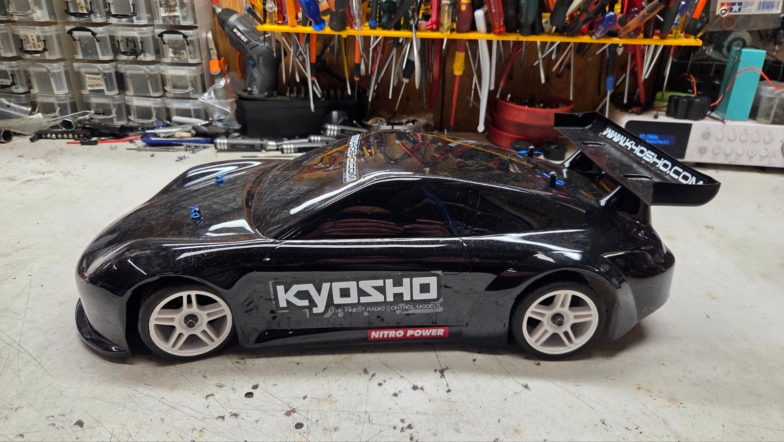 Te koop leuke kyosho, Gebruikt, Ophalen of Verzenden, Schaal 1:10, Auto onroad