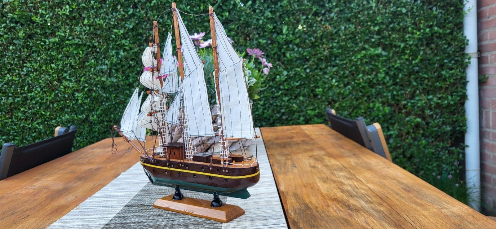 3 decoratieve zeilboten - Handgemaakte scheepsmodellen, Ophalen of Verzenden, Zo goed als nieuw