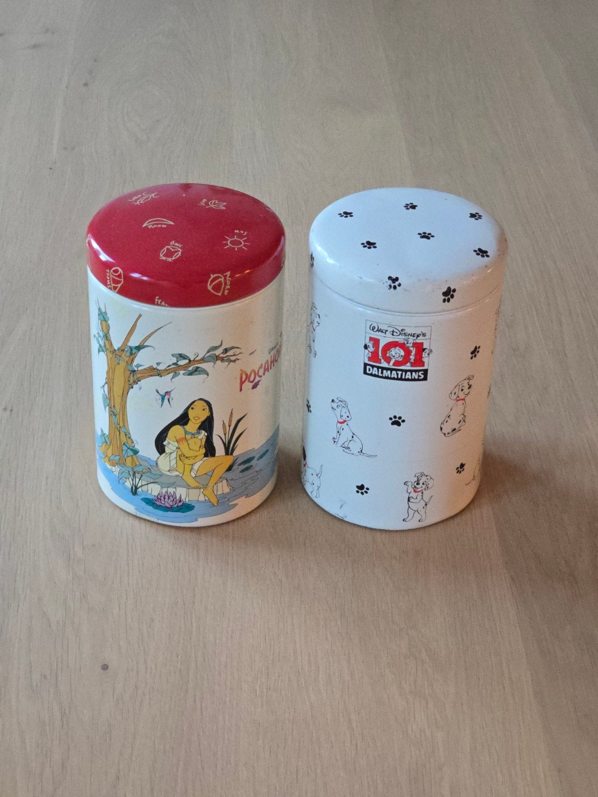 Prachtige vintage Brabantia Disney blik Pocahontas topstaat, Verzamelen, Blikken, Ophalen of Verzenden, Zo goed als nieuw, Overige