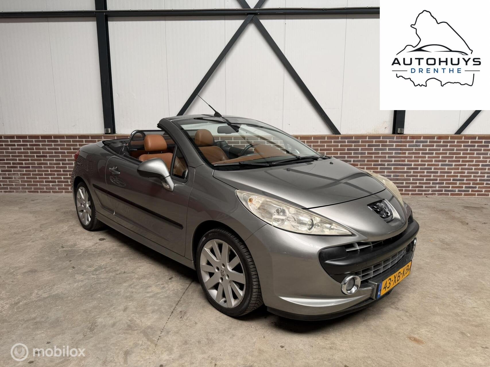 Peugeot 207 CC 1.6-16V T Féline Cabrio | Airco | Leer, Auto's, Voorwielaandrijving, Gebruikt, 4 cilinders, 4 stoelen