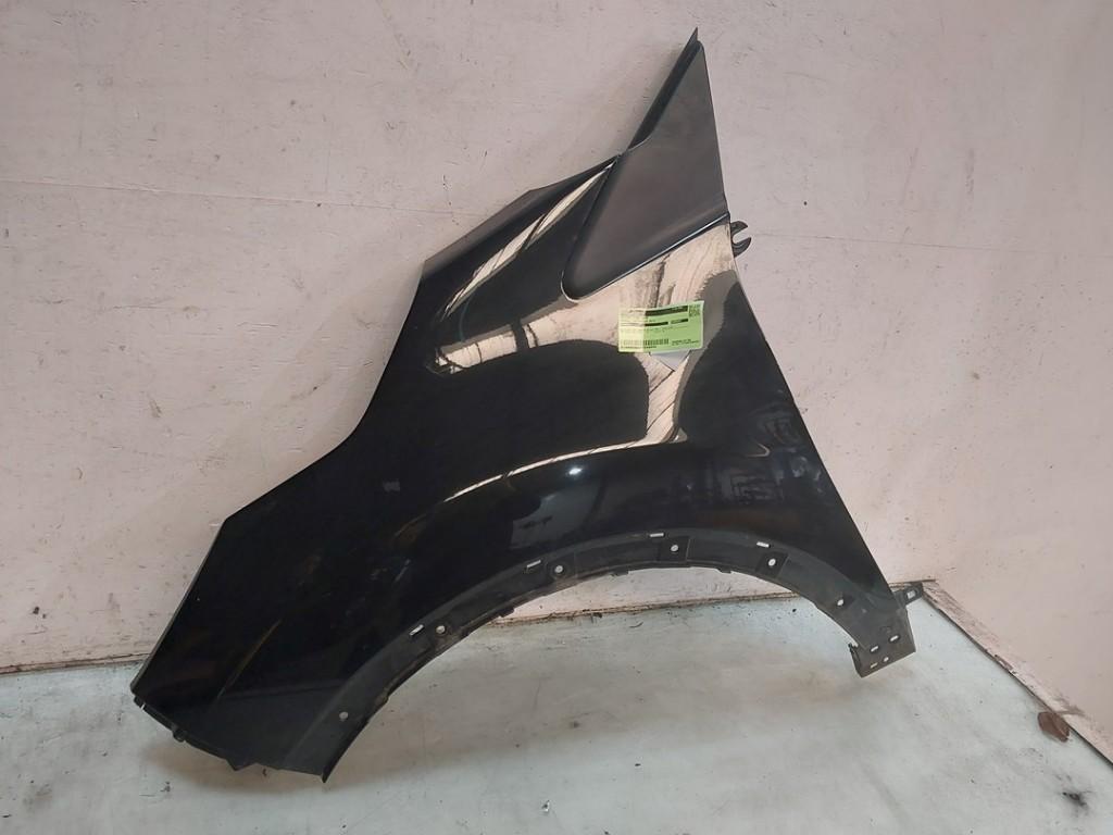 Spatbord Links Voor Renault Captur I (2R) 2017 631018073R, Auto-onderdelen, Gebruikt, Renault Deutschland AG, Dialog.deutschland@renault.de