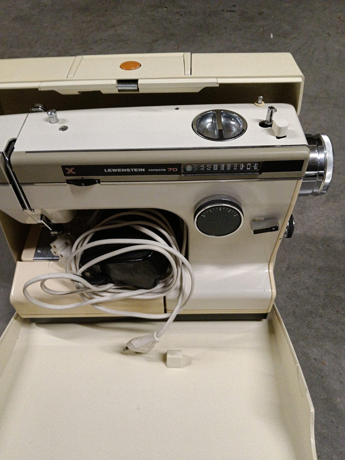 Lewenstein Compacta 70 Naaimachine - Vintage Model, Hobby en Vrije tijd, Naaimachines en Toebehoren, Ophalen, Gebruikt, Naaimachine
