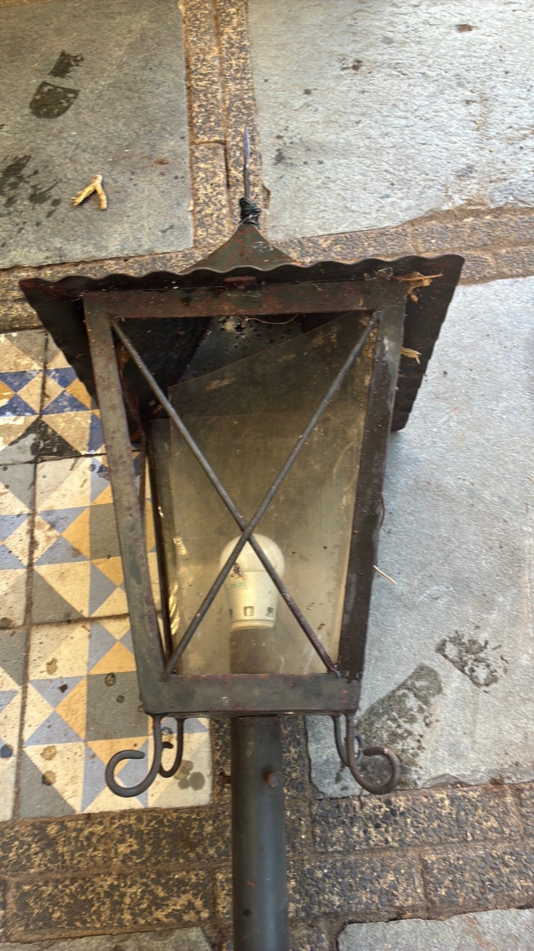 Tuin lantaarn  brocante, Tuin en Terras, Ophalen, Gebruikt, Staande lamp, Netvoeding