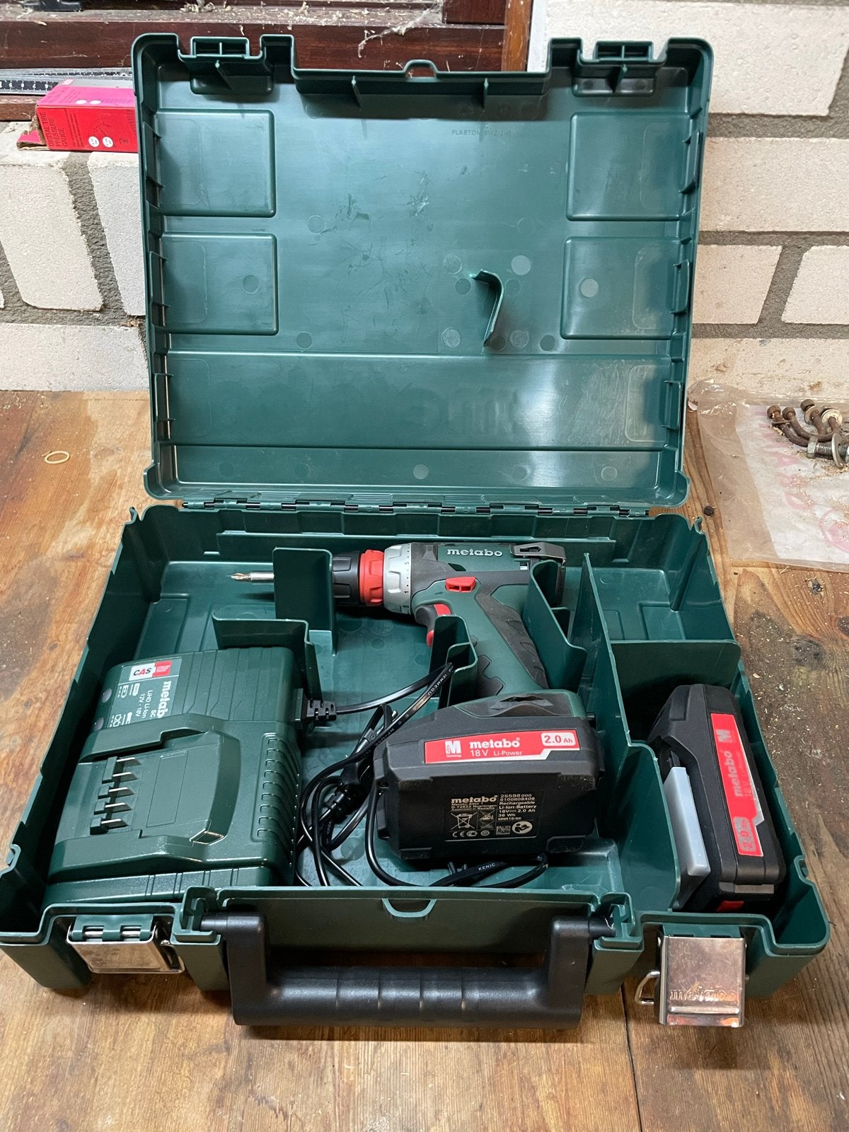 Foto 3 van Metabo BS 18 Quick Accuboormachine met 2 accu's en lader