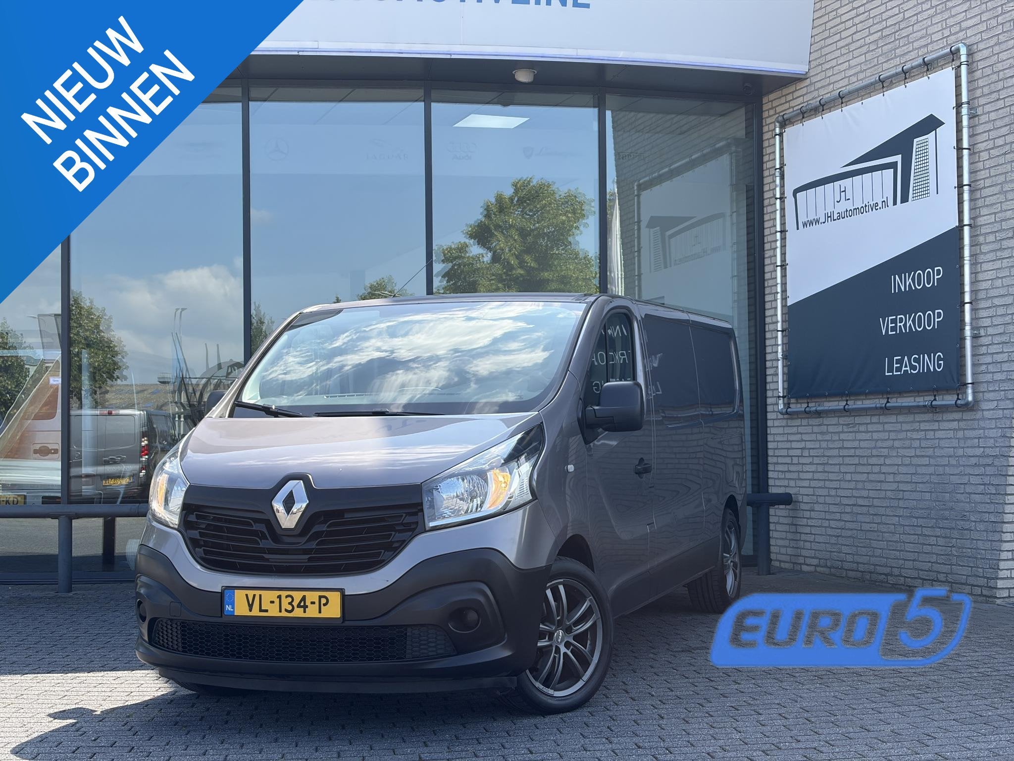 Renault Trafic 1.6 dCi T29 L2H1*NAVI*HAAK*CRUISE*A/C*TEL*3PE, Auto's, Voorwielaandrijving, Euro 5, Stof, Gebruikt