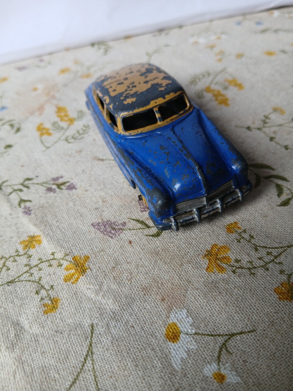 Hudson Sedan. Dinky toys two-tone, Hobby en Vrije tijd, Modelauto's | 1:43, Ophalen of Verzenden, Gebruikt, Auto, Dinky Toys