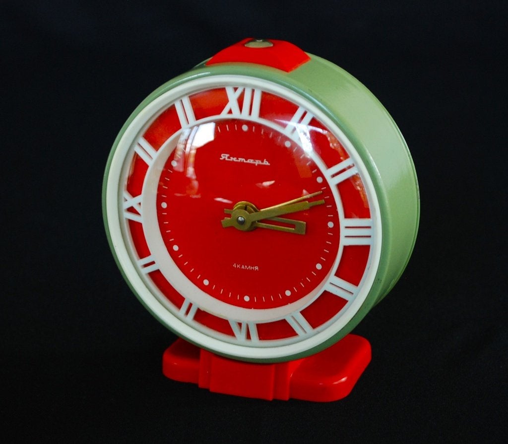 Retro Klok met Alarm Merk Yantar CCCP USSR Sovjet Vintage, Ophalen of Verzenden