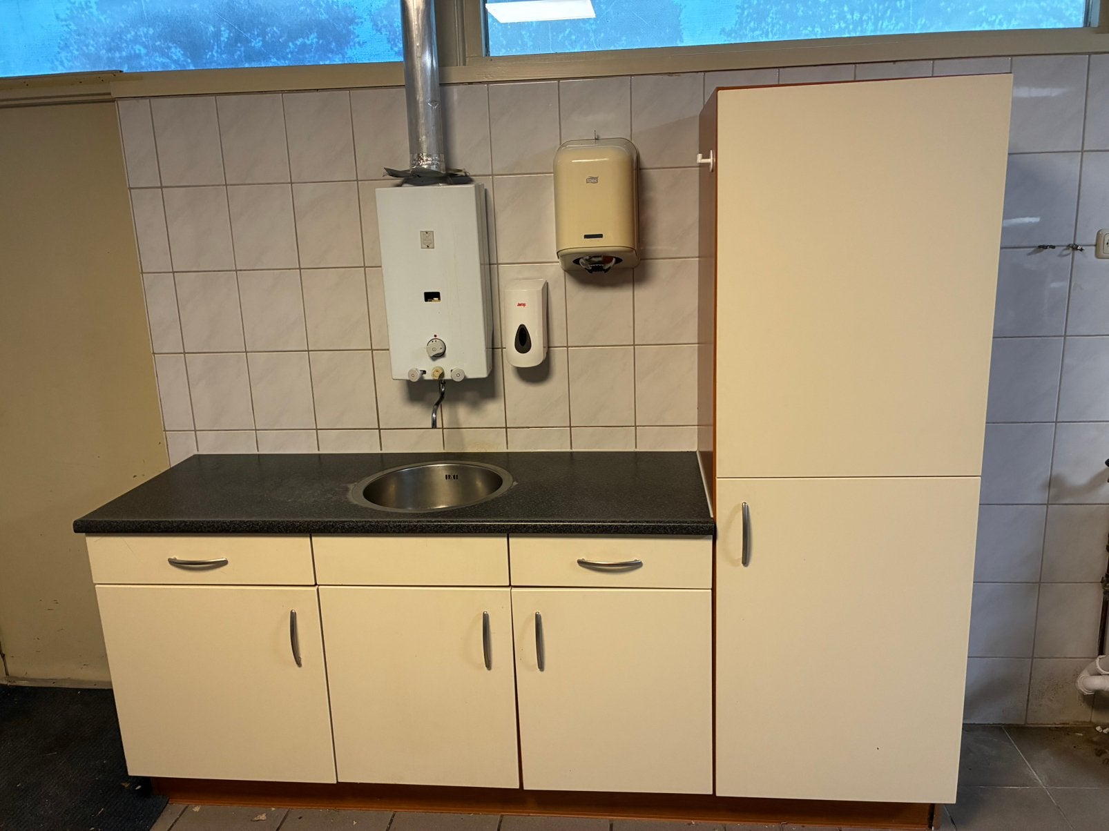 Keukenblok., Ophalen, Gebruikt, Wit, Enkelwandige keuken