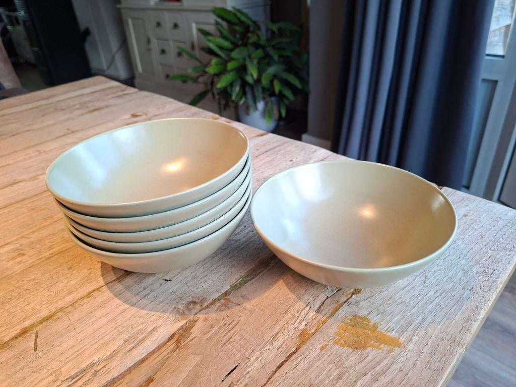6x IKEA Kommen - Mat Groen / Saliegroen - Code 22610, Keramiek, Ophalen of Verzenden, Zo goed als nieuw, Kom(men)