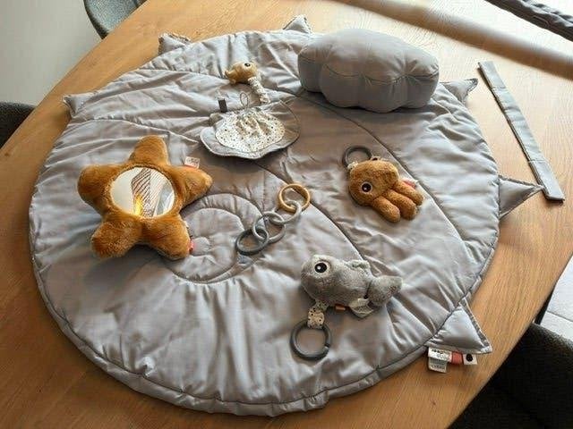 Done By Deer Speelkleed met Speelbogen en meer - Grijs, Ophalen, Zo goed als nieuw, Speelkleed