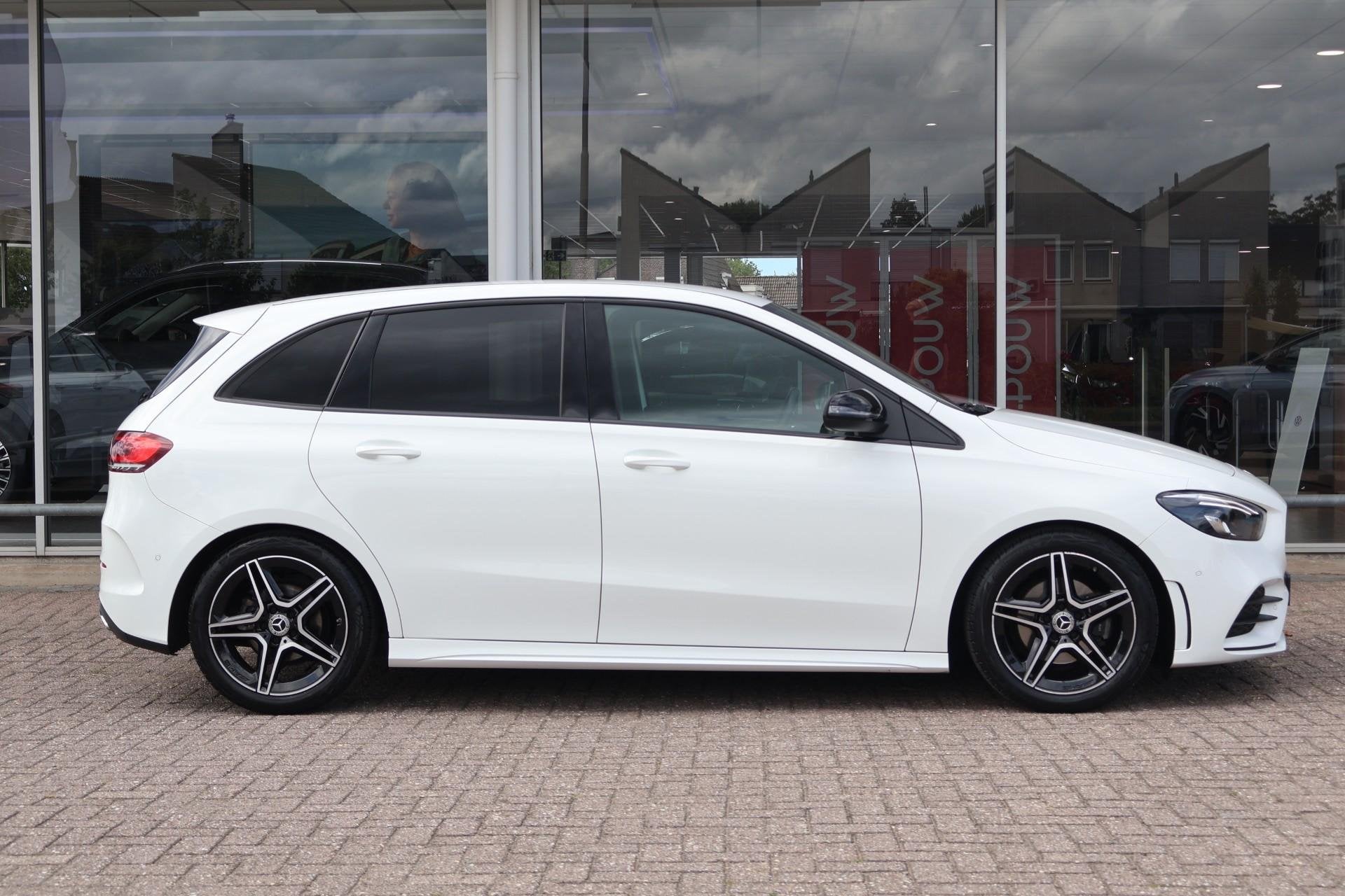 Mercedes-Benz B-klasse 180 136pk Business Solution AMG | Tre, 12 maanden, 136 pk, Gebruikt, 4 cilinders