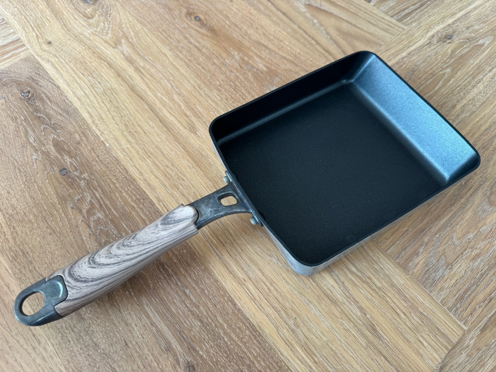Japanese Tamagoyaki Pan – Used Twice – Non-Stick & Induction, Koekenpan, Aluminium, Ophalen of Verzenden, Zo goed als nieuw