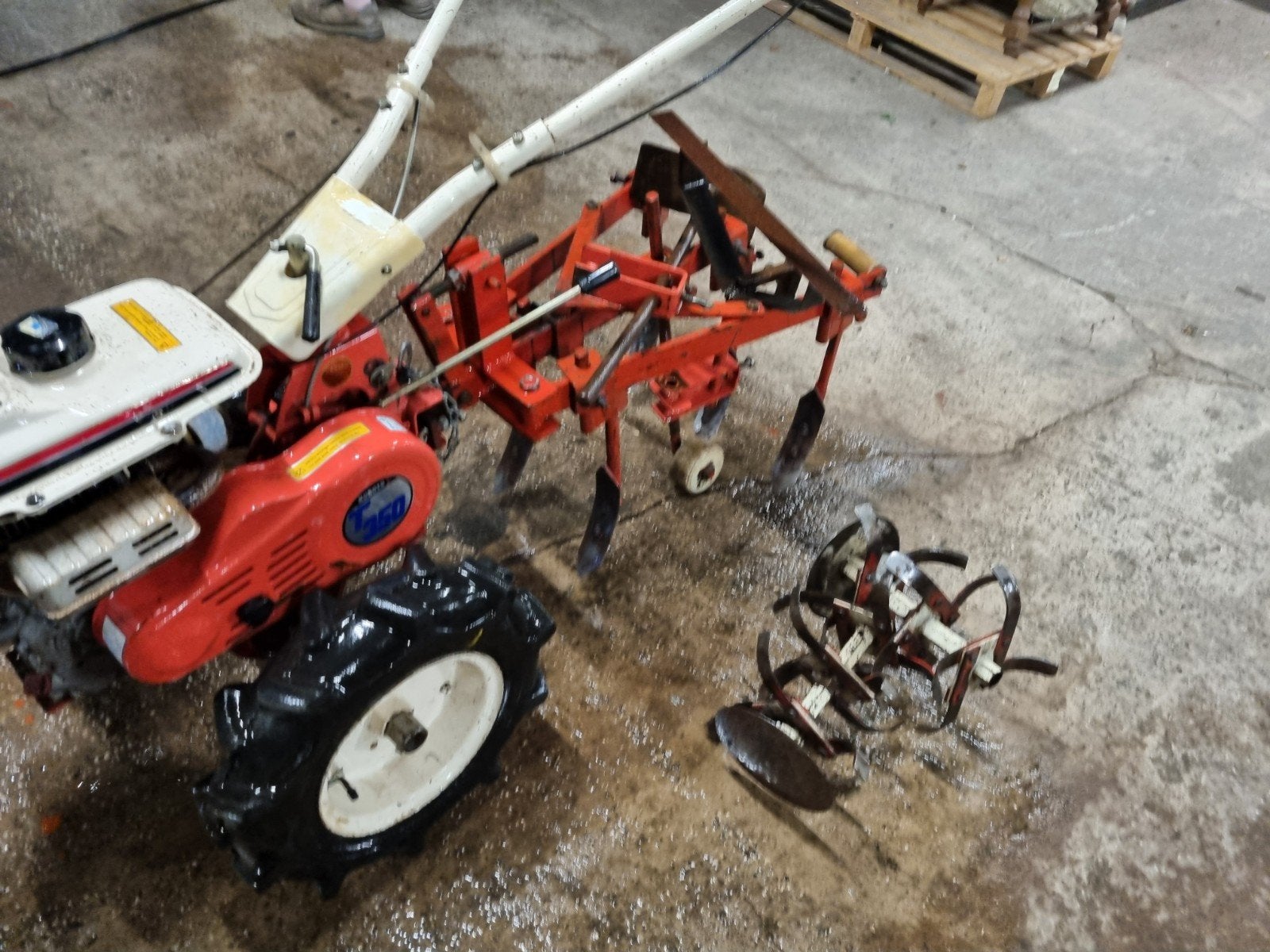 Kubota T350 Twee-wielige tractor met frees, Ophalen, Gebruikt, Cultivator, Kubota