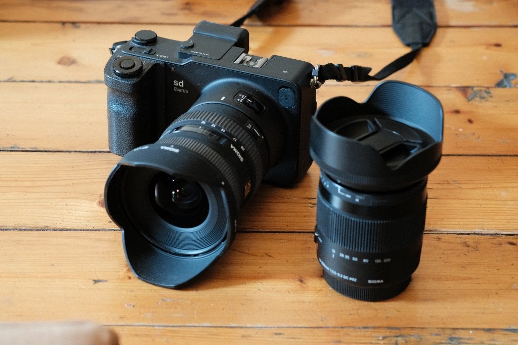 Sigma SD Quattro set, als nieuw, Met 10-20mm en 17-200mm-IOS, Ophalen, Lensdop, Zo goed als nieuw, 39 megapixels