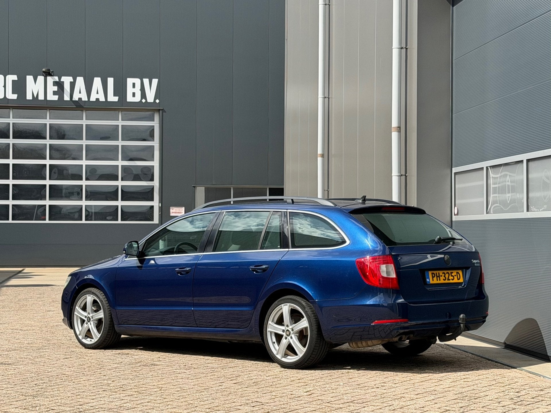 Skoda Superb Combi 1.6 TDI Greenline Active Business bj.2013, Voorwielaandrijving, Euro 5, Stof, Gebruikt