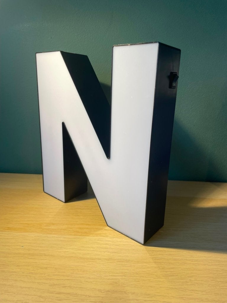Licht letter N, Ophalen, Zo goed als nieuw, Lamp