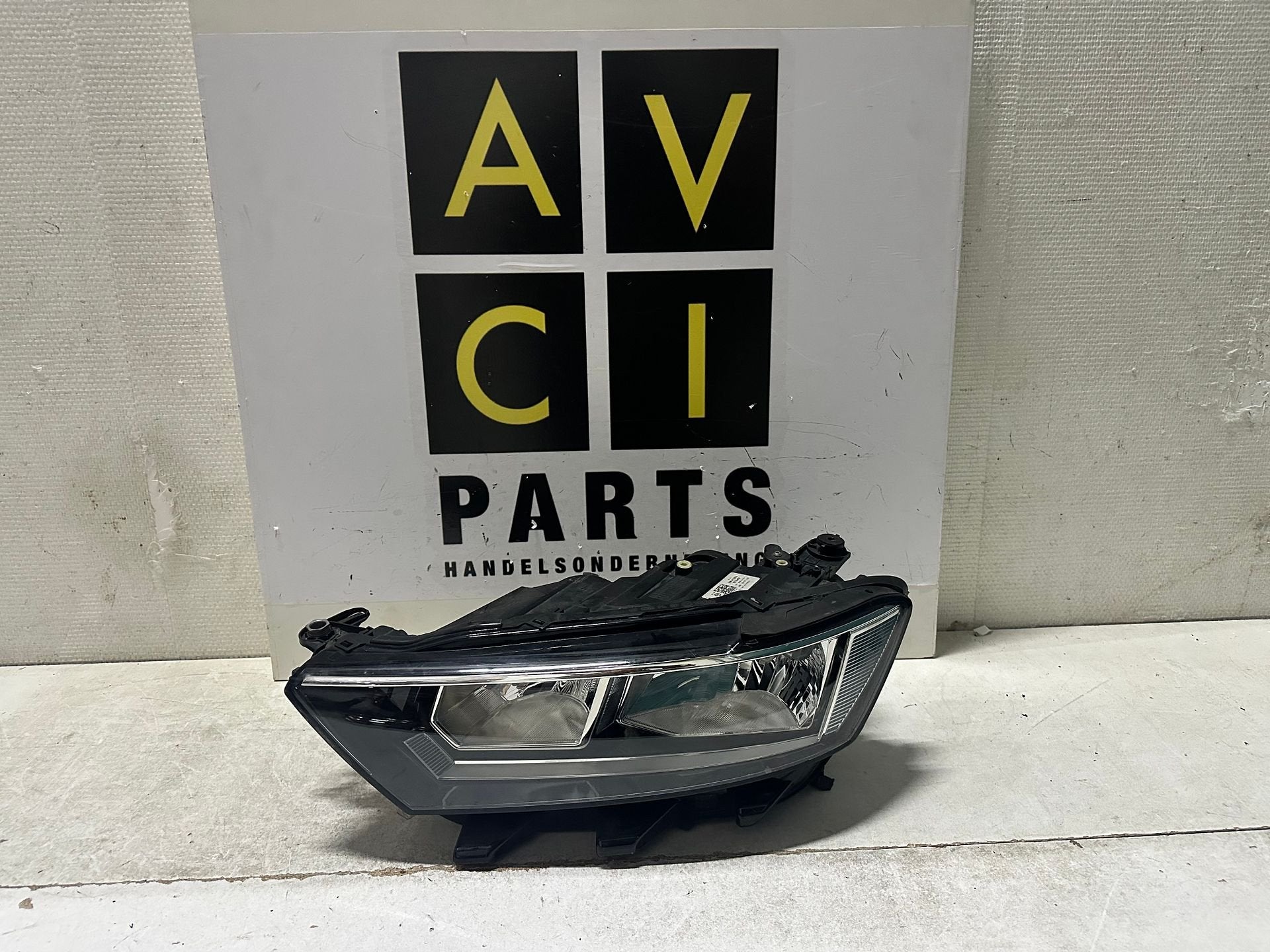 Koplamp Vw T Roc H7 Halogeen Links 2GA941005B, Gebruikt, -, Volkswagen, -