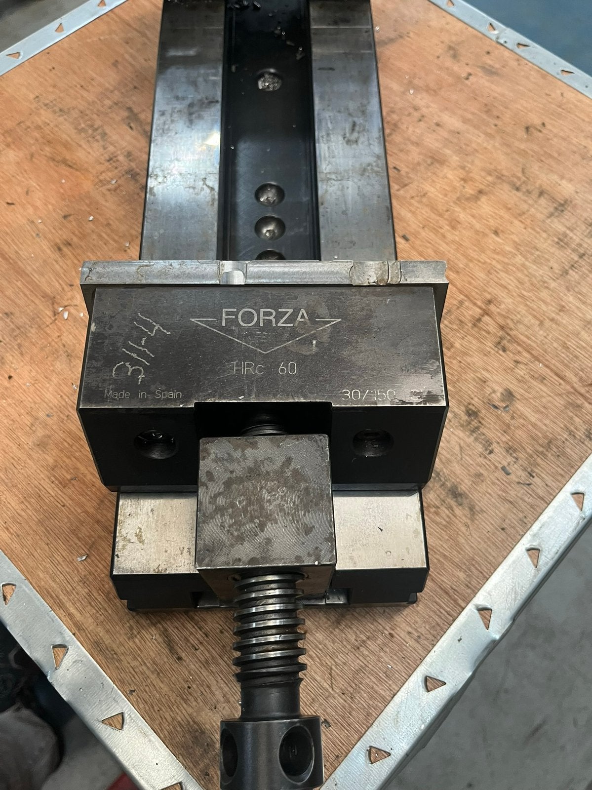 Forza machineklem freesklem, Doe-het-zelf en Verbouw, Ophalen, Gebruikt