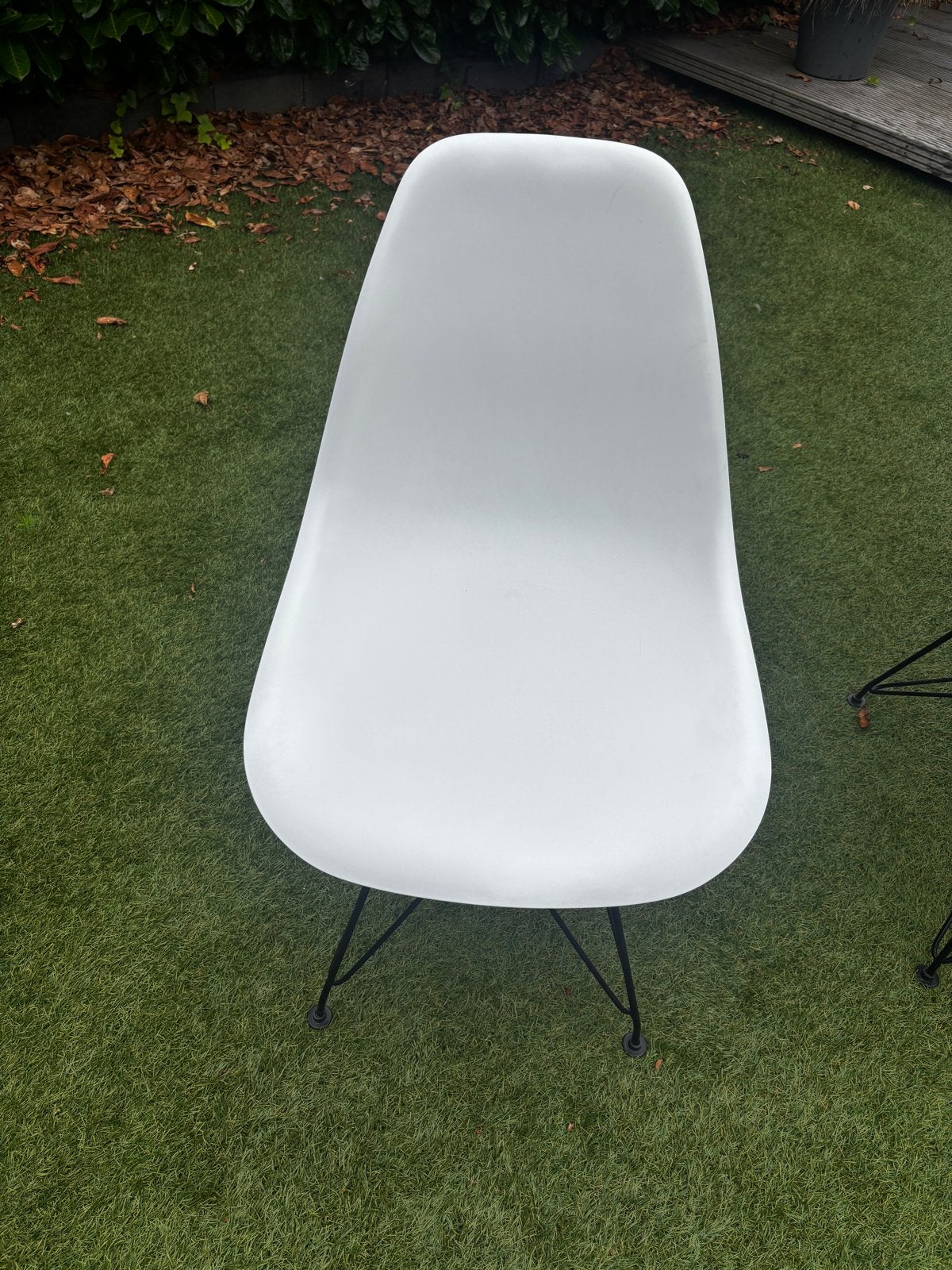 Witte Eames DSW/DAW stoelen met draadonderstel, Huis en Inrichting, Stoelen, Ophalen, Kunststof, Gebruikt, Wit