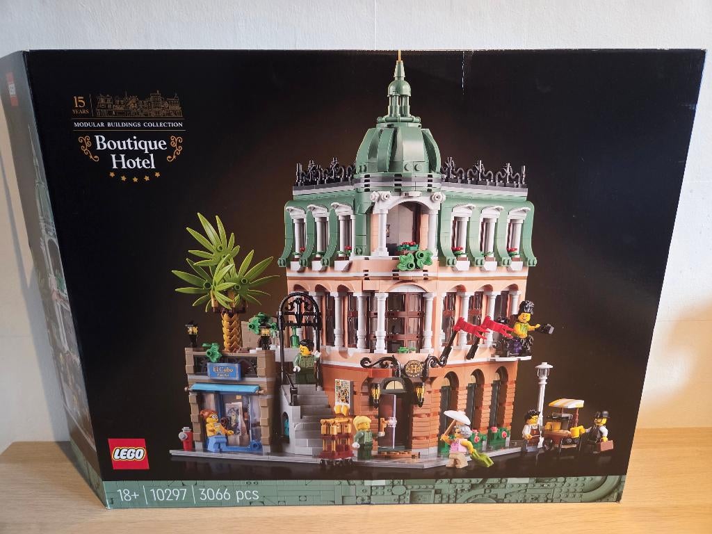 Lego 10297 - Boutique Hotel, Lego, Ophalen of Verzenden, Zo goed als nieuw, Compleet