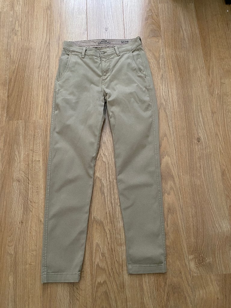 Levi's chino, slim taper, W29 L32, Beige, Ophalen of Verzenden, Gedragen, Levi’s