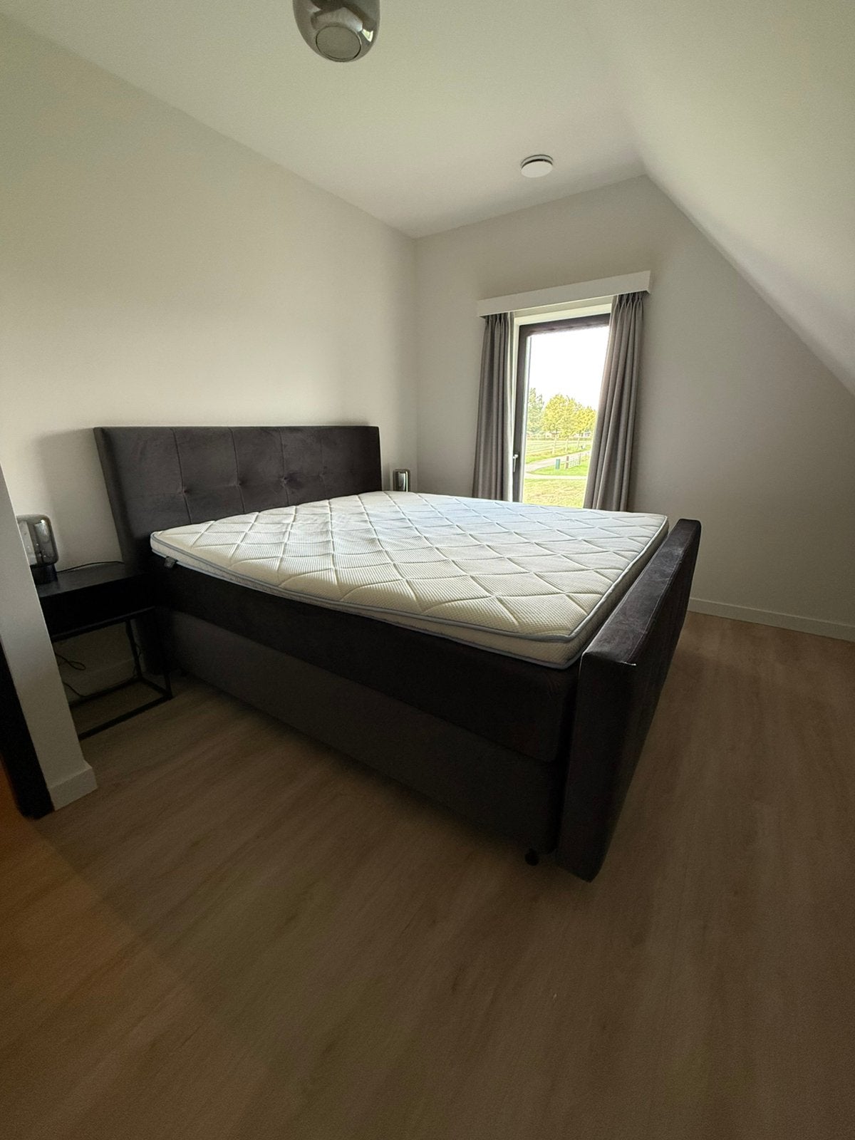 Boxspring bed Swiss Sense, Ophalen, Zo goed als nieuw, Tweepersoons, Grijs