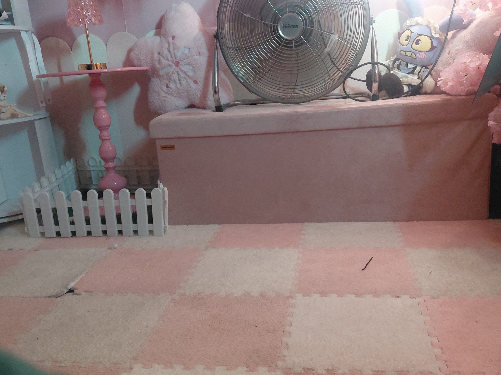 schattig roze bankje, Ophalen, Overige materialen, Minder dan 75 cm, Driepersoons