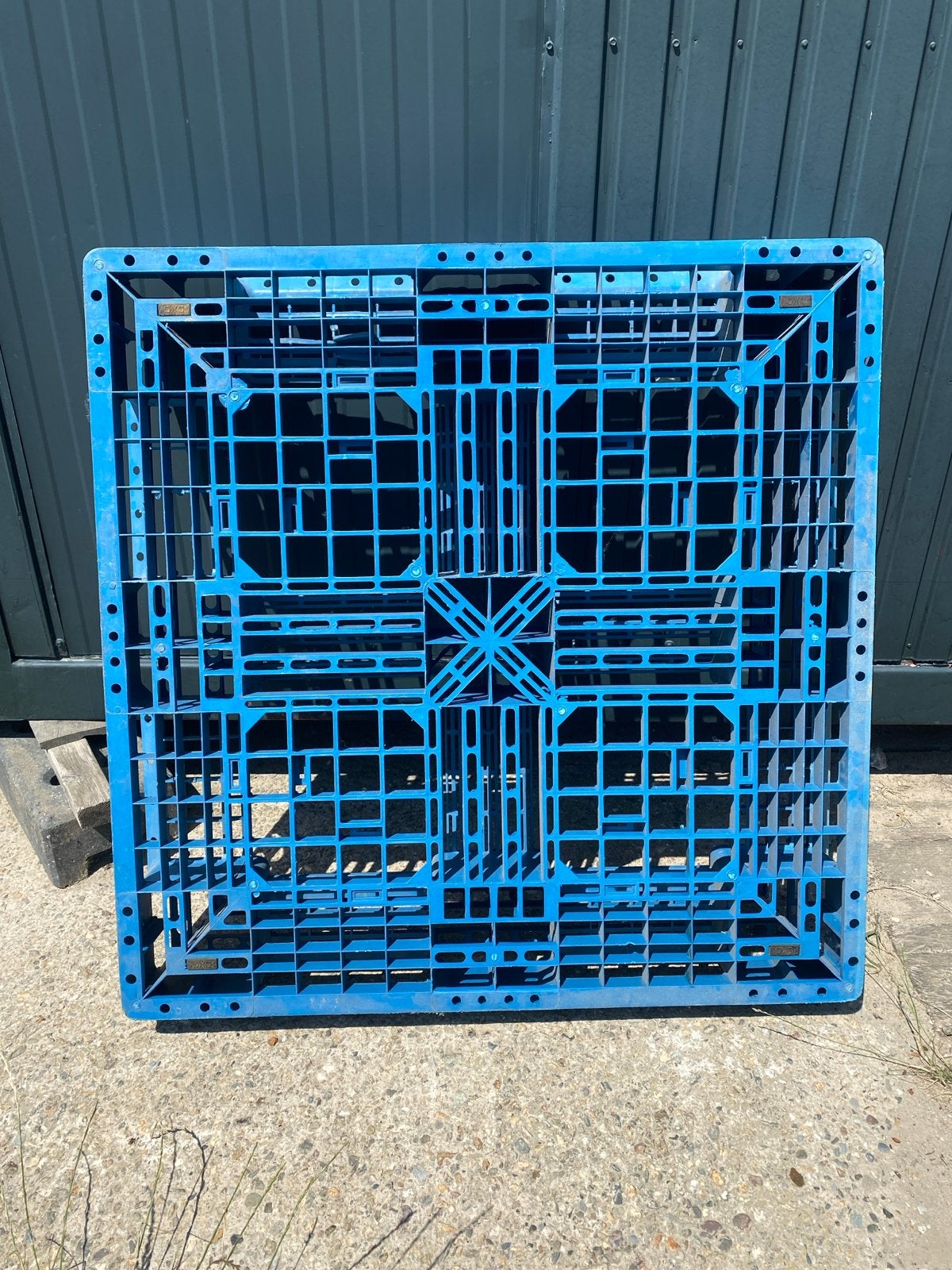 Blauwe kunststof pallets 5 stuks (110x110 cm), Ophalen, Zo goed als nieuw