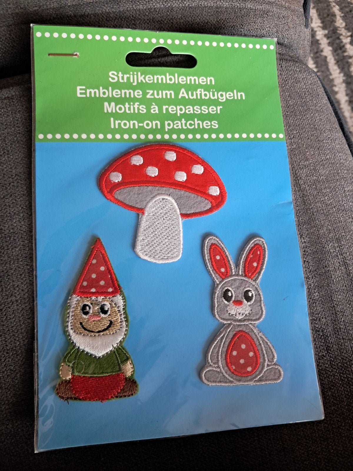 Strijkemblemen: Paddenstoel, Konijn, Kabouter, Ophalen of Verzenden
