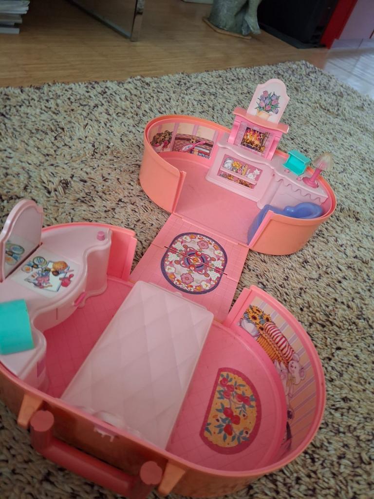 Vintage Barbie poppenhuis, inklapbare meubels, Kinderen en Baby's, Speelgoed | Poppenhuizen, Ophalen, Gebruikt, Poppenhuis