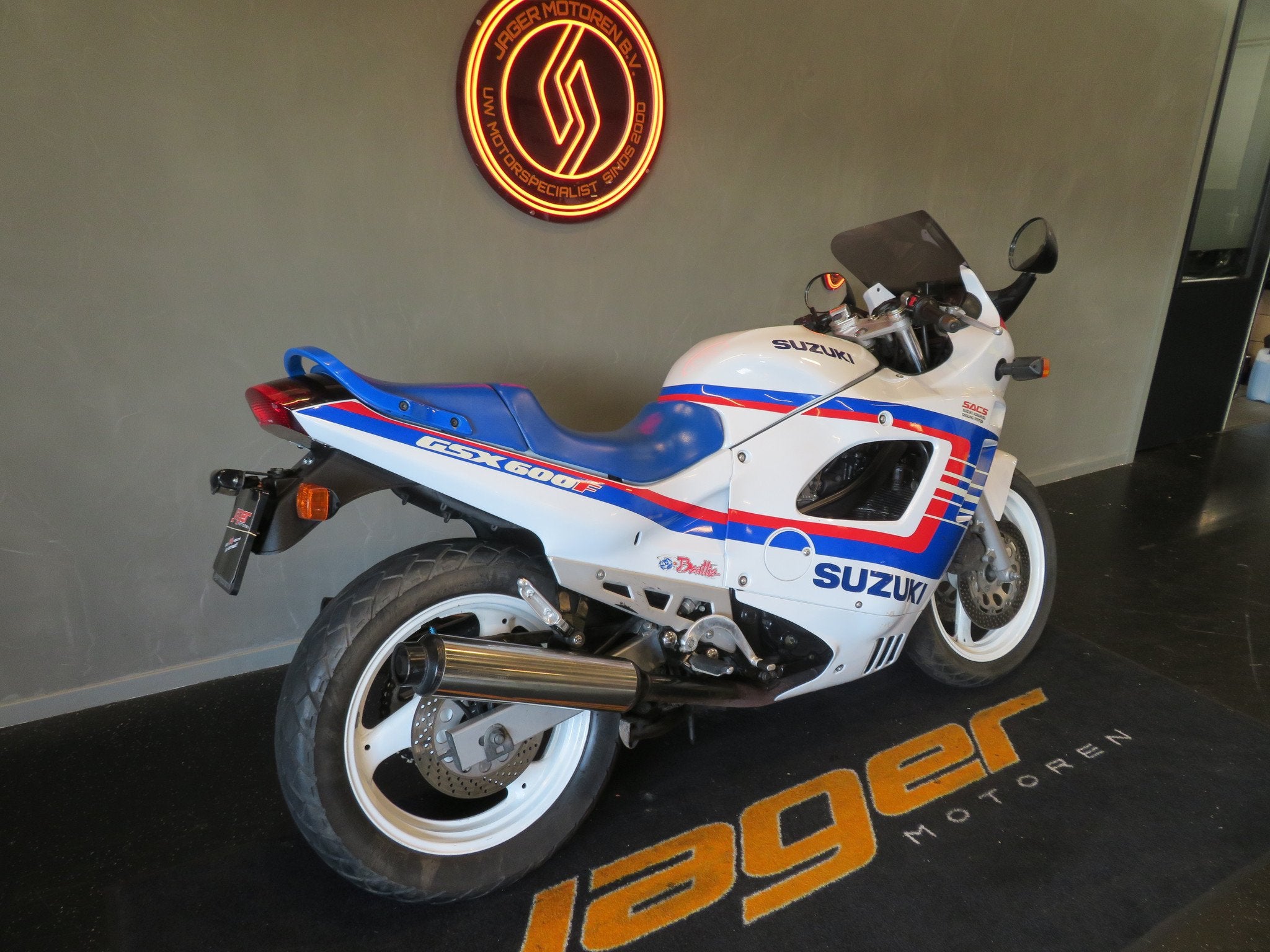 Suzuki GSX 600 F NETTE STAAT! (bj 1991), Motoren, Motoren | Suzuki, Bedrijf, Sport
