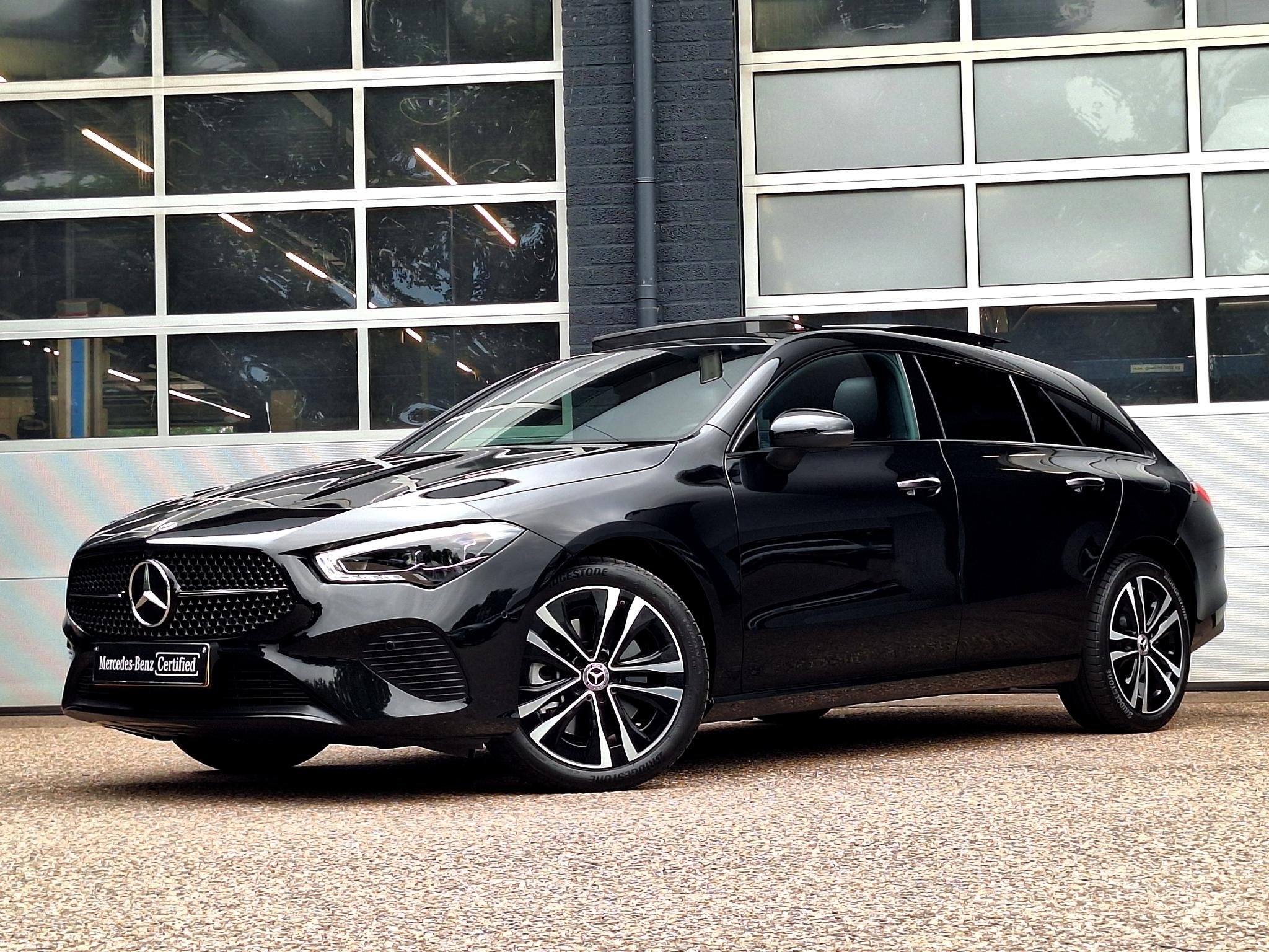 Mercedes-Benz CLA-klasse Shooting Brake 250 e Star Edition |, CLA, Gebruikt, Leder en Stof, Zwart