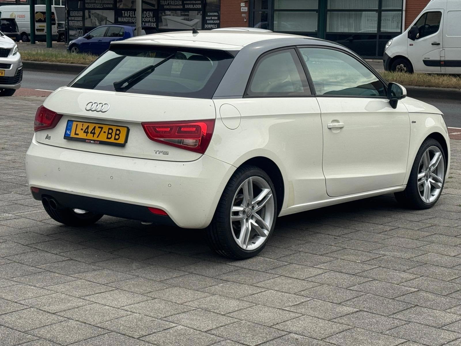 Audi A1 1.4 TFSI Ambition Pro Line Business/1de eigenaar/apk, Auto's, Audi, Voorwielaandrijving, Euro 5, 4 stoelen, Leder en Stof