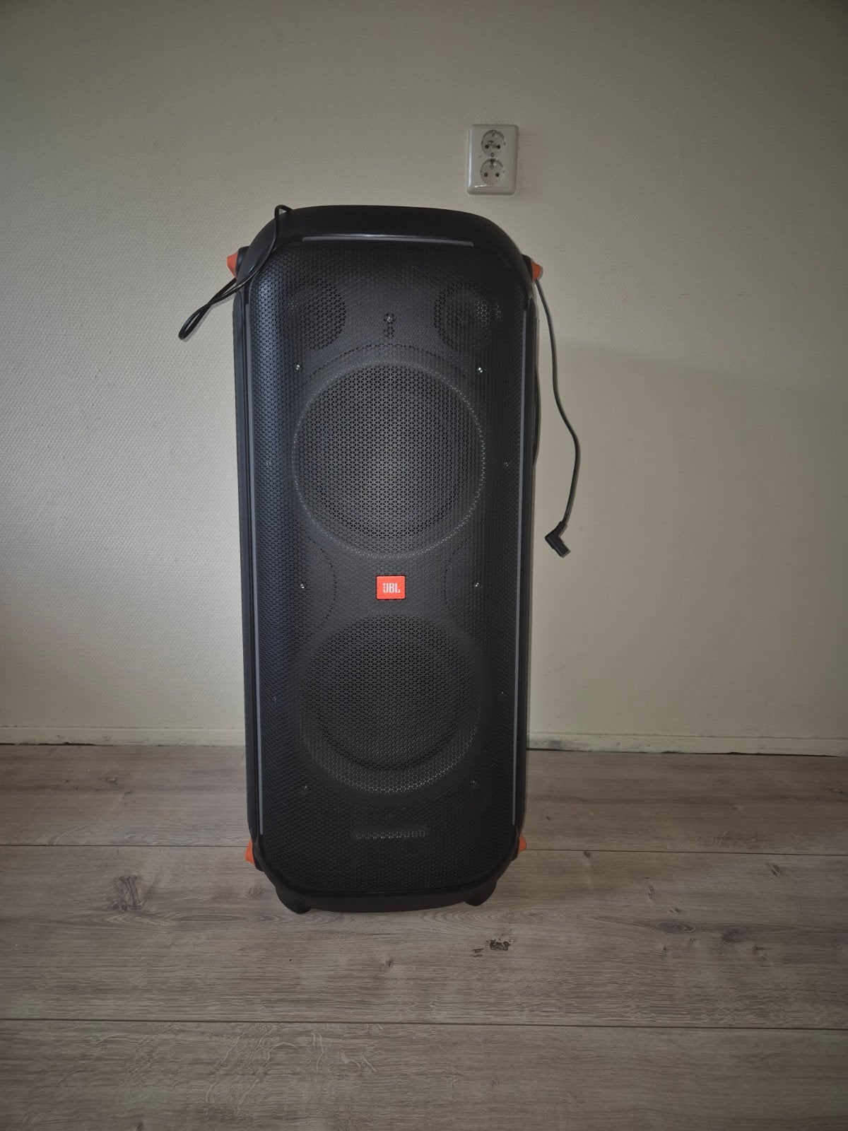 Te Huur: JBL PartyBox 710. Lees beschrijving voor info., Ophalen of Verzenden, Nieuw, Center speaker, JBL